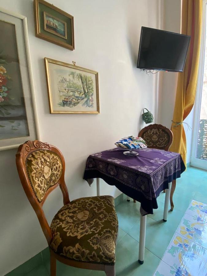 A Casa Di Claudia Apartment Napoli Ngoại thất bức ảnh